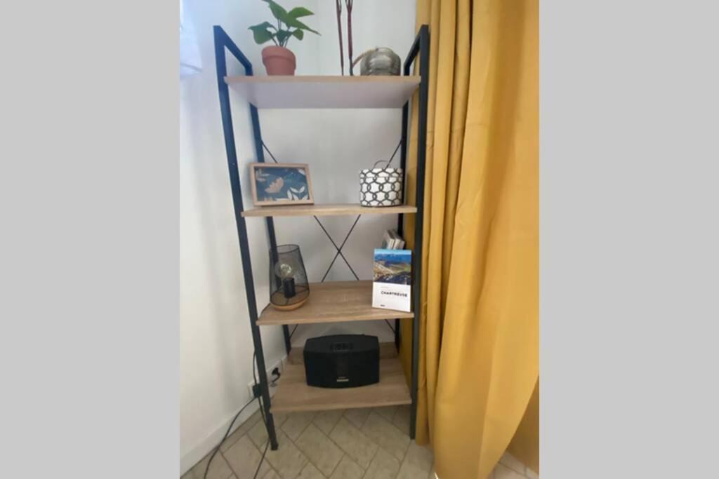 Apartament Au Calme Avec Vue Magnifique A Saint Maximin Zewnętrze zdjęcie